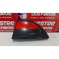 Lanterna Direita Renault Megane Tampa Sedan 98/2000 Avaria